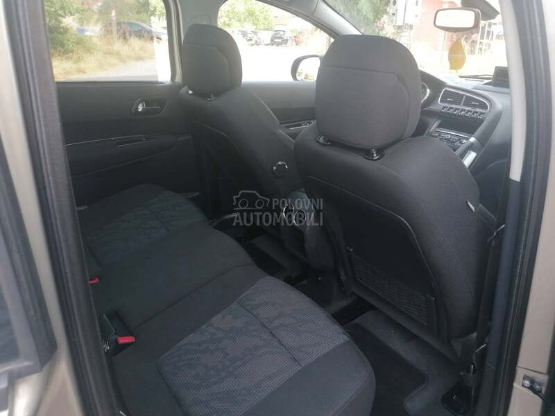 Peugeot 3008 1.6i PREMIUM CH
