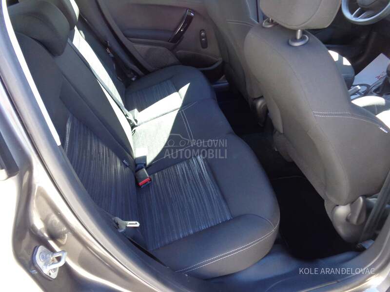 Peugeot 208 1.5 HDI 12/2019