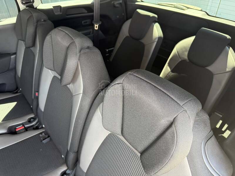Citroen C4 Grand Picasso 1.6 hdi / 7 sed