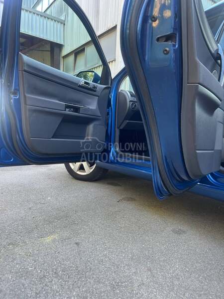 Volkswagen Polo 1.4 TOUR