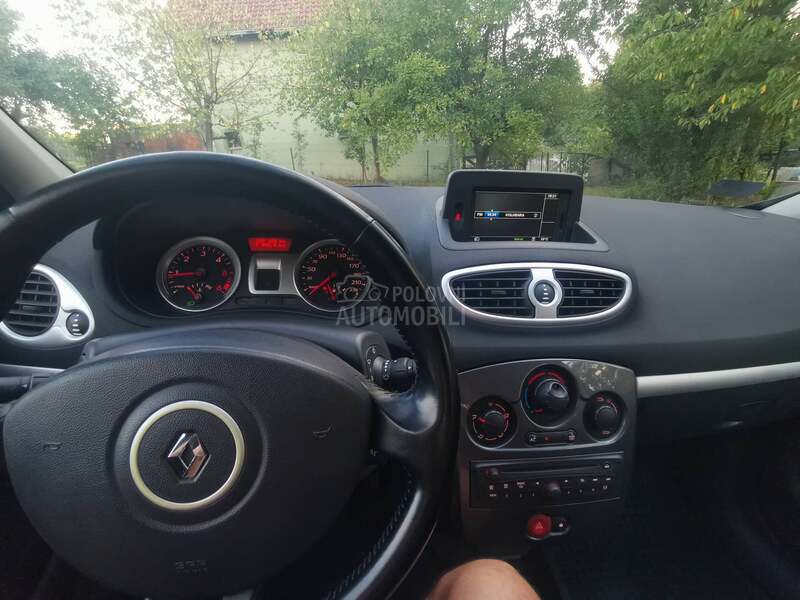 Renault Clio O.P.I.S