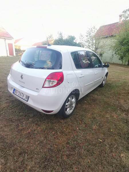 Renault Clio O.P.I.S