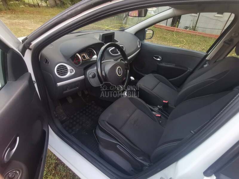 Renault Clio O.P.I.S
