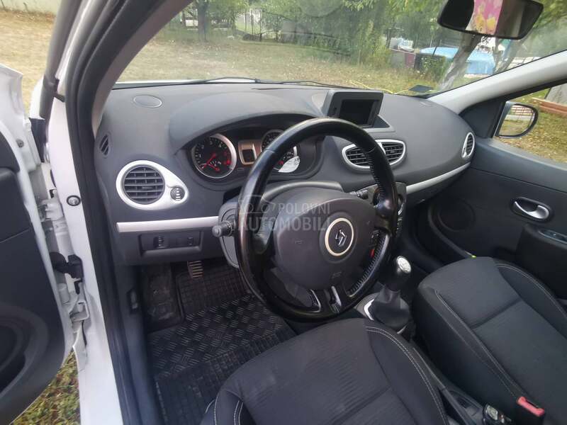 Renault Clio O.P.I.S