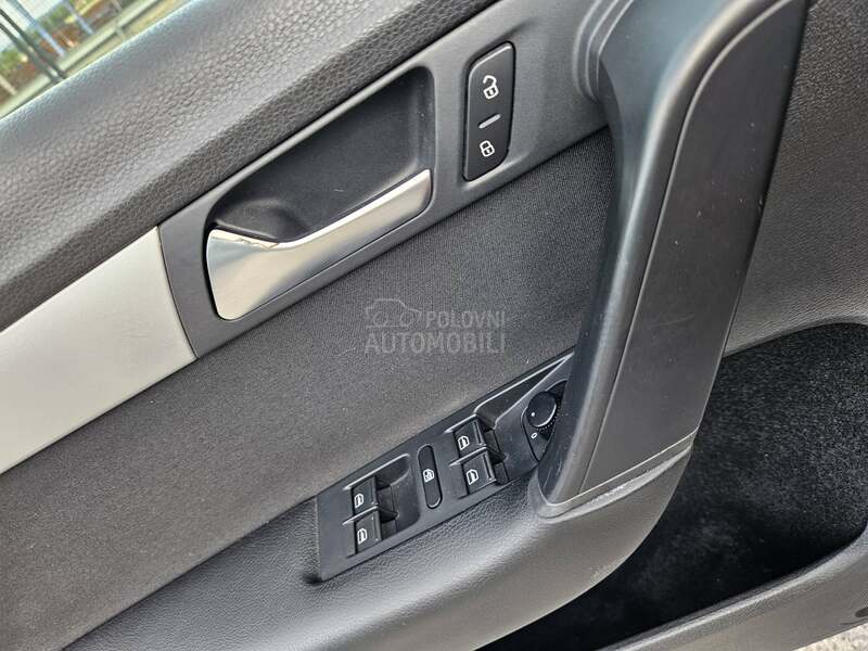 Volkswagen Passat B7 1.6 TDI HIGHLINE