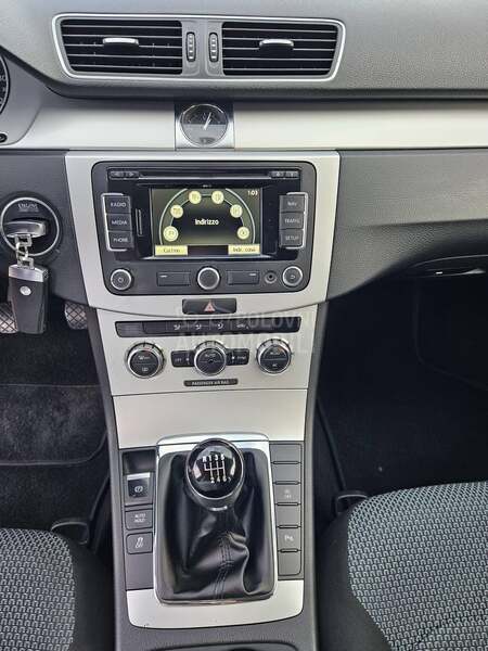 Volkswagen Passat B7 1.6 TDI HIGHLINE