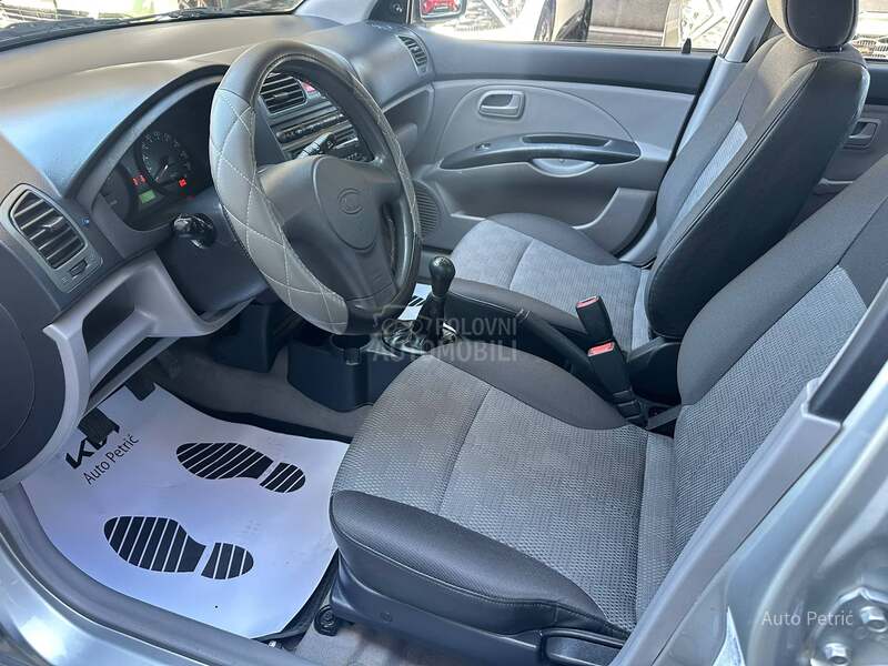 Kia Picanto 1.0