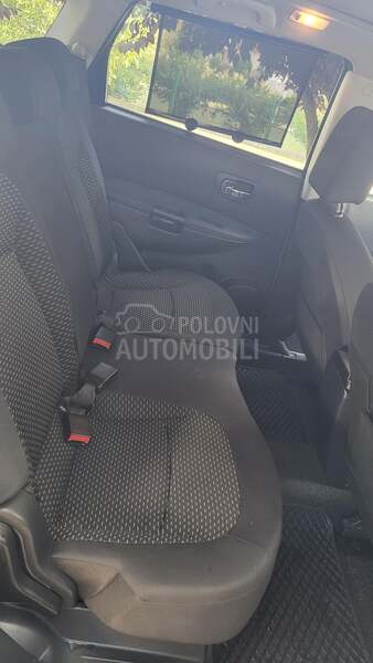 Nissan Qashqai + 2 2.0 b 4x4