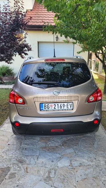 Nissan Qashqai + 2 2.0 b 4x4