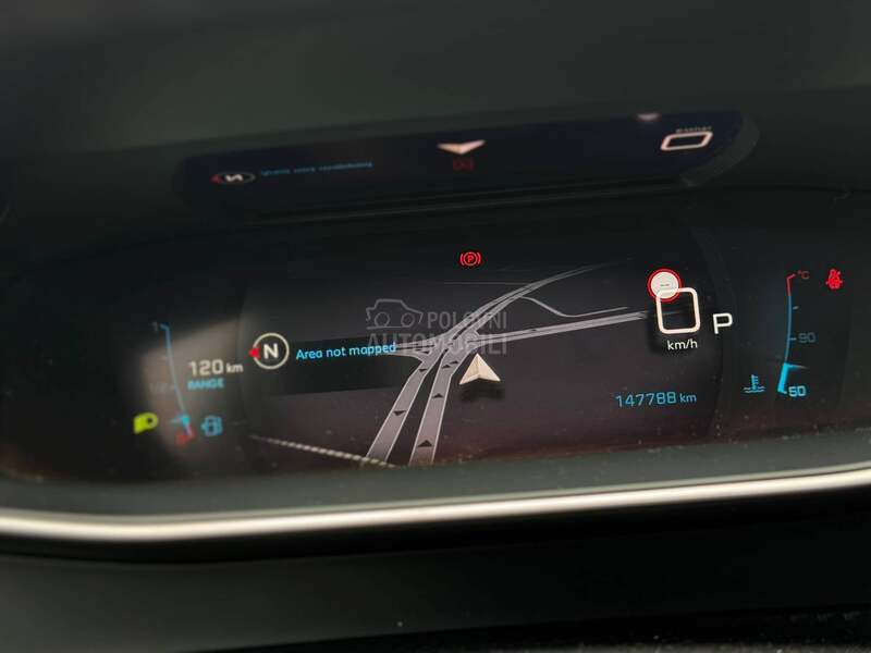 Peugeot 2008 1.5 / A/T / ALLURE