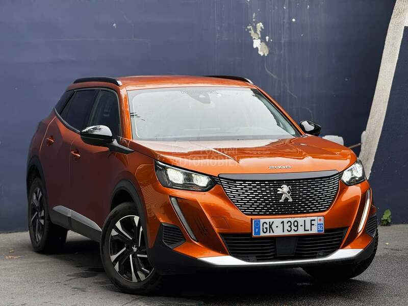 Peugeot 2008 1.5 / A/T / ALLURE