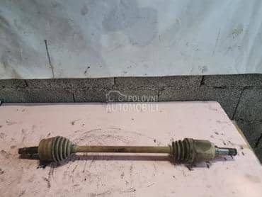 Poluosovina zadnja leva 4x4 za Fiat Panda od 2011. do 2020. god.