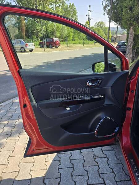 Renault Captur HELLY HANSEN NOV