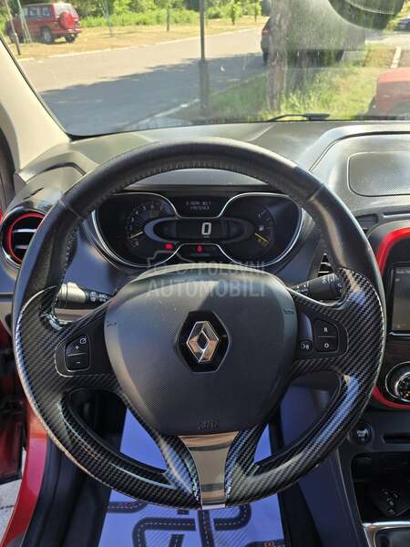 Renault Captur HELLY HANSEN NOV