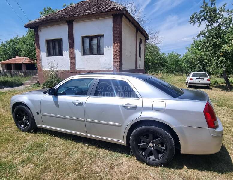 Chrysler 300C 3.5 V6 reg.god