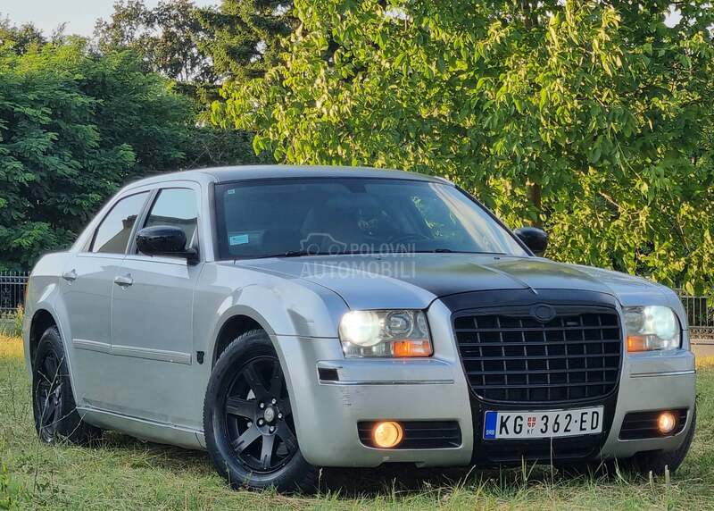 Chrysler 300C 3.5 V6 reg.god