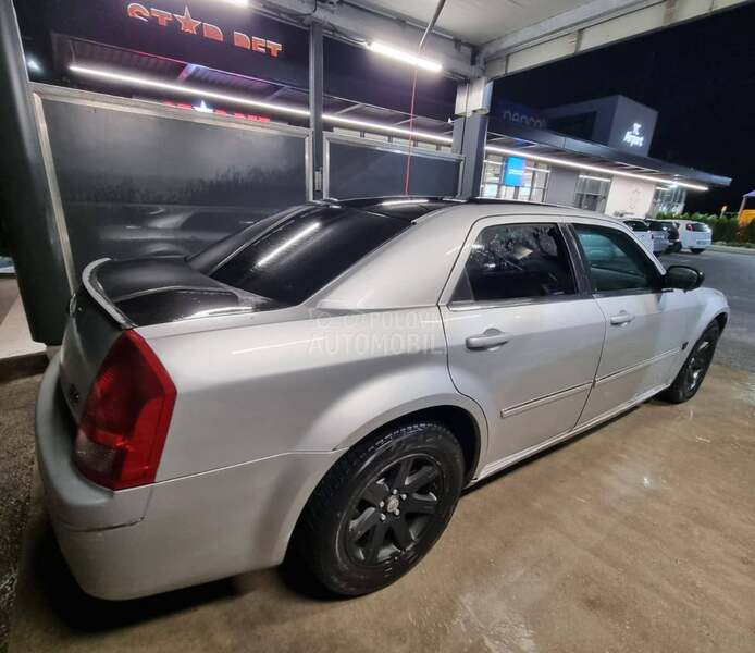Chrysler 300C 3.5 V6 reg.god
