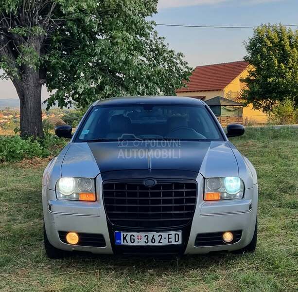 Chrysler 300C 3.5 V6 reg.god