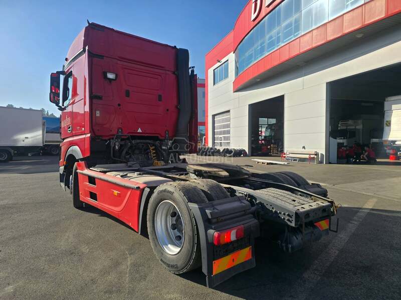 Actros 1842