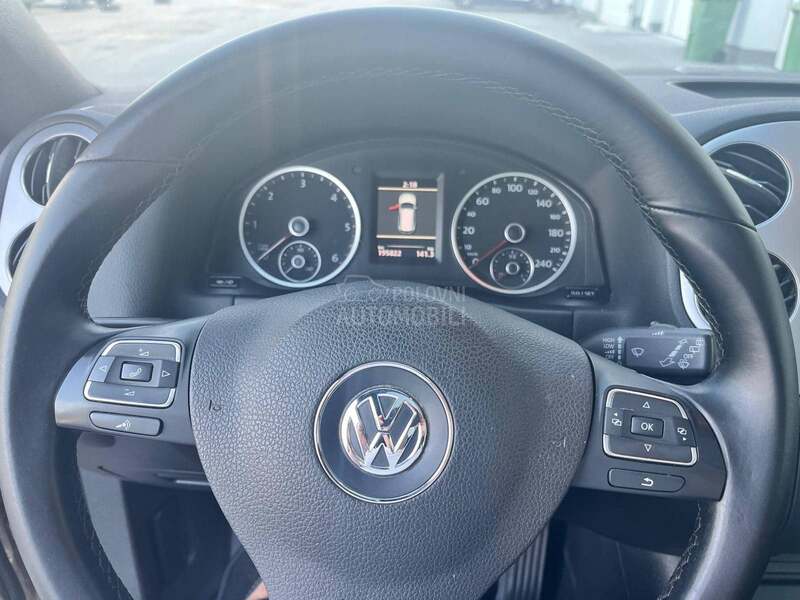 Volkswagen Tiguan 2.0 TDI   D.E.