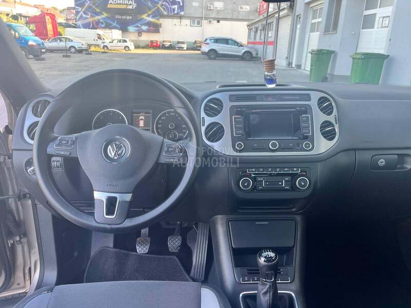 Volkswagen Tiguan 2.0 TDI   D.E.
