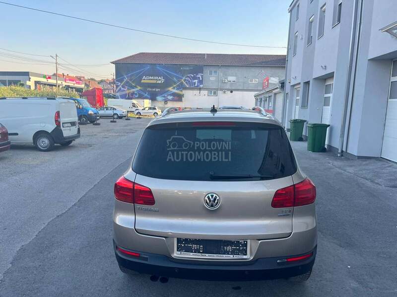 Volkswagen Tiguan 2.0 TDI   D.E.