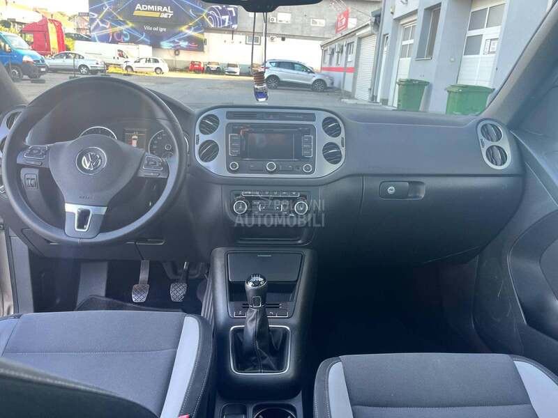 Volkswagen Tiguan 2.0 TDI   D.E.
