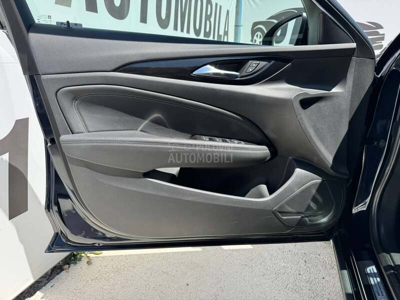 Opel Insignia INNOVATION / LED