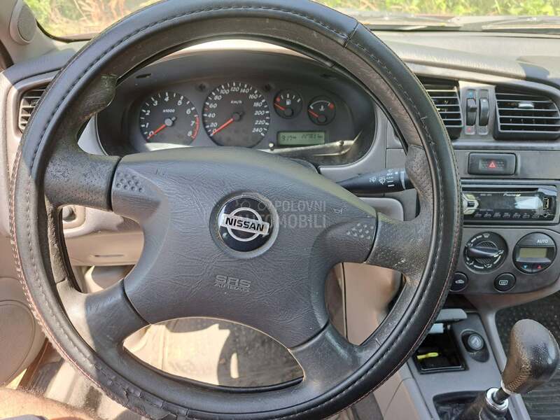 Nissan Primera 