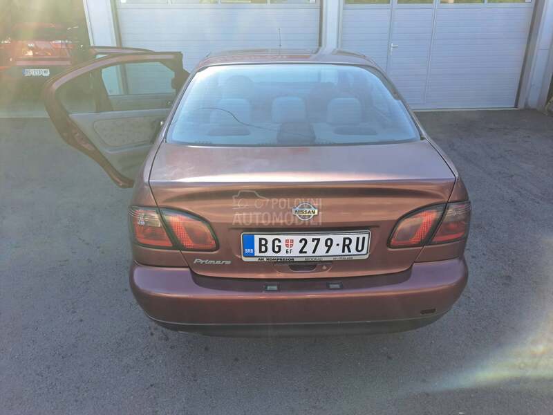 Nissan Primera 
