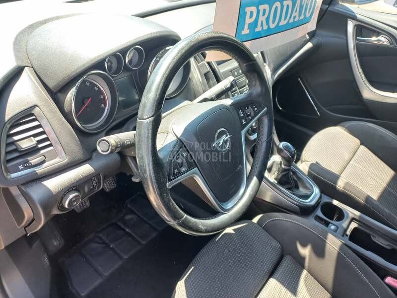 Opel Astra J 1600t