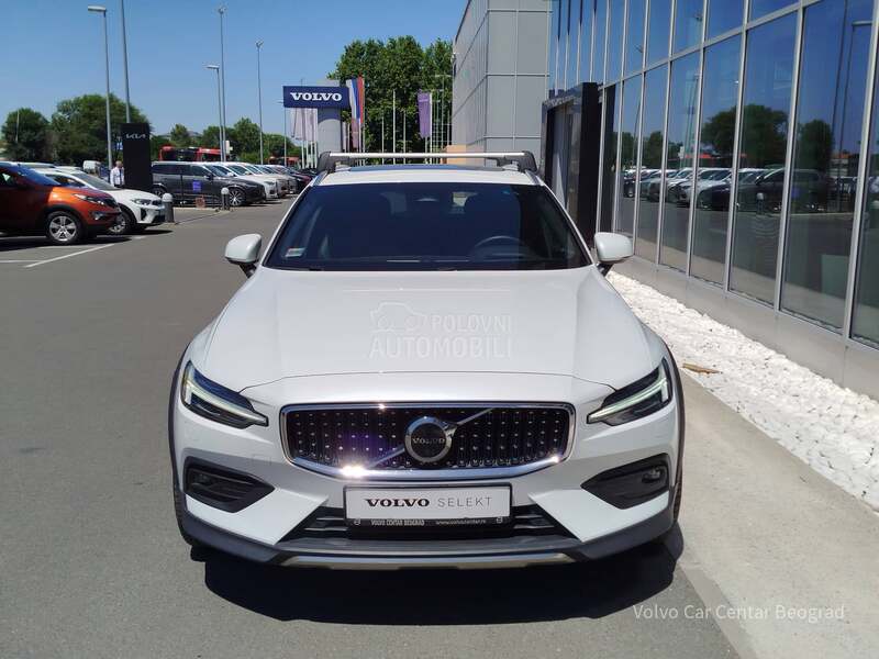 Volvo V60 Cross Country 2.0 B4 ULTIMATE AWD