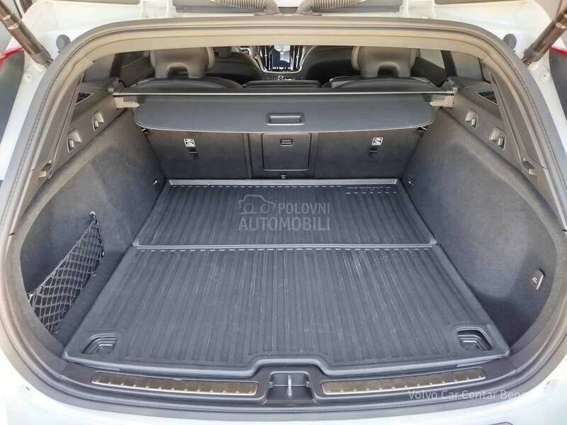 Volvo V60 Cross Country 2.0 B4 ULTIMATE AWD
