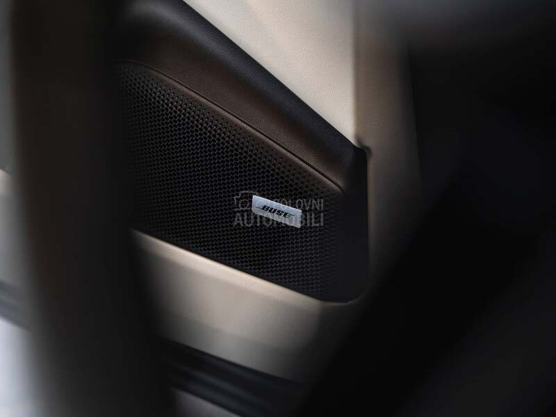 Porsche Macan 4 Electric