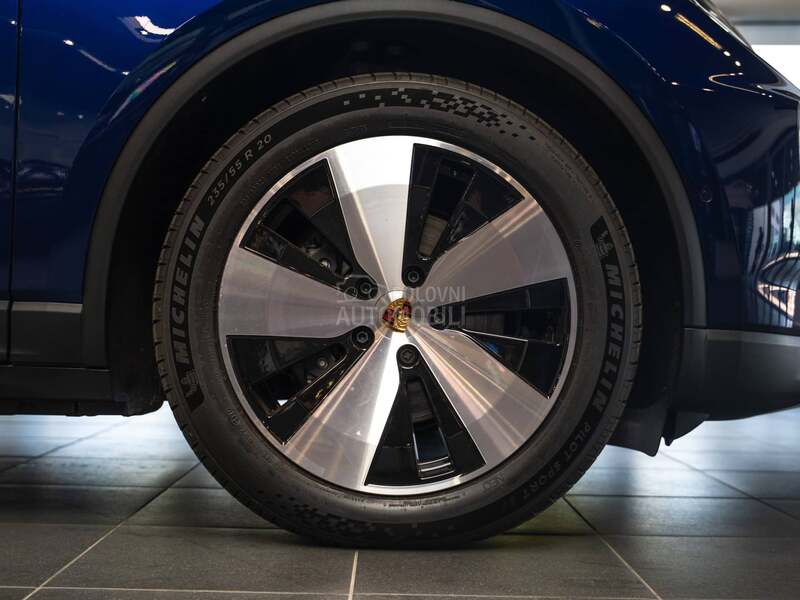 Porsche Macan 4 Electric