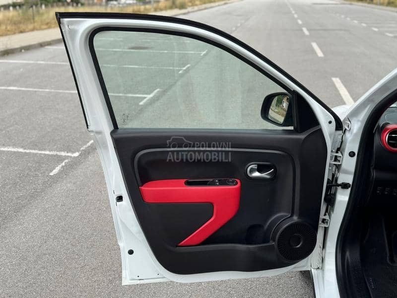 Renault Twingo Svajcarska