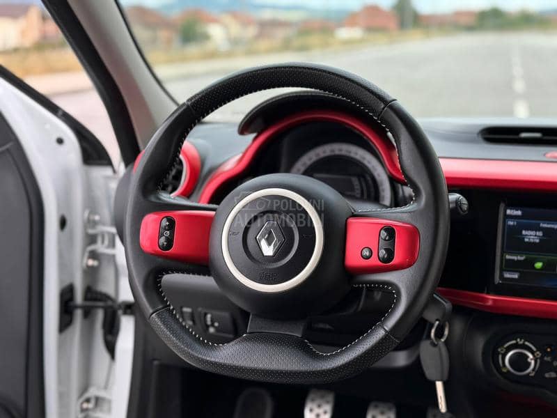 Renault Twingo Svajcarska