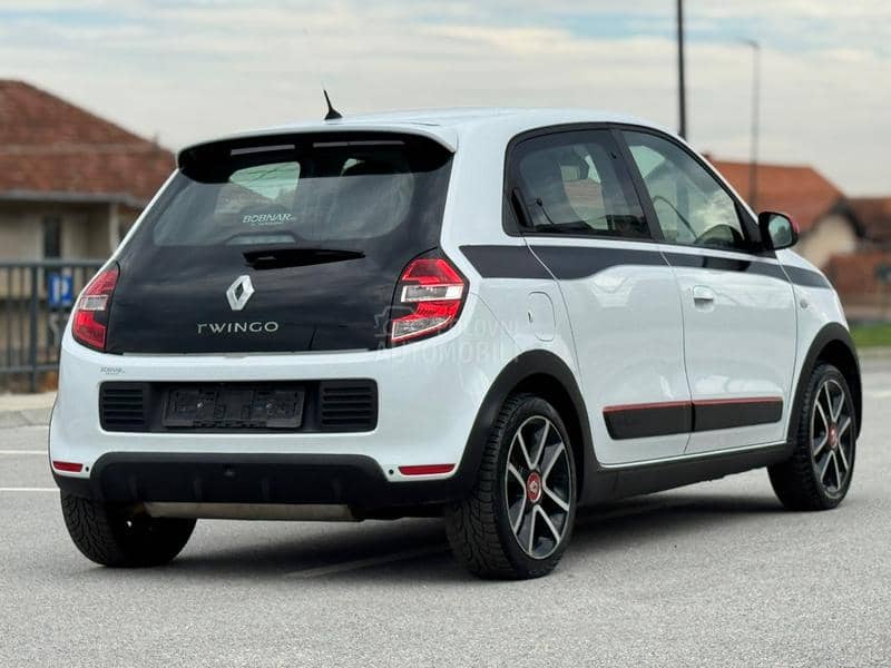 Renault Twingo Svajcarska