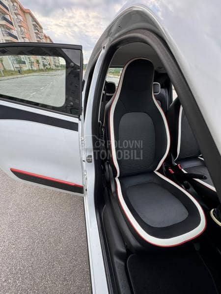 Renault Twingo Svajcarska