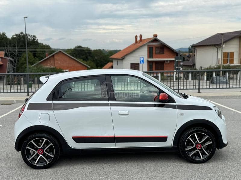 Renault Twingo Svajcarska