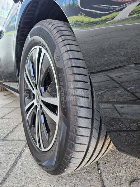 Mercedes Benz E 220 org km / virtual