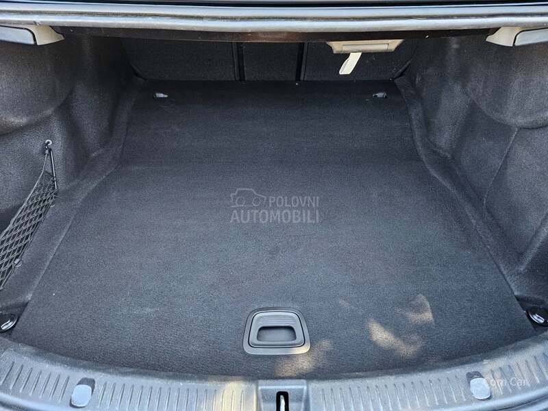 Mercedes Benz E 220 org km / virtual
