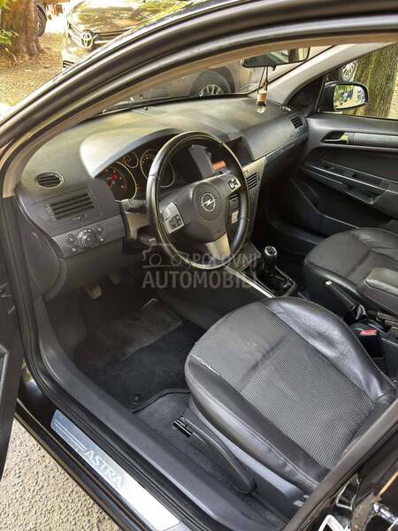 Opel Astra H 1.7cdti