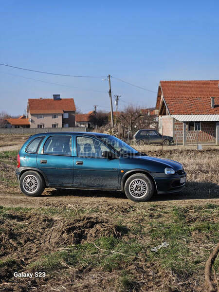 Opel Corsa B 