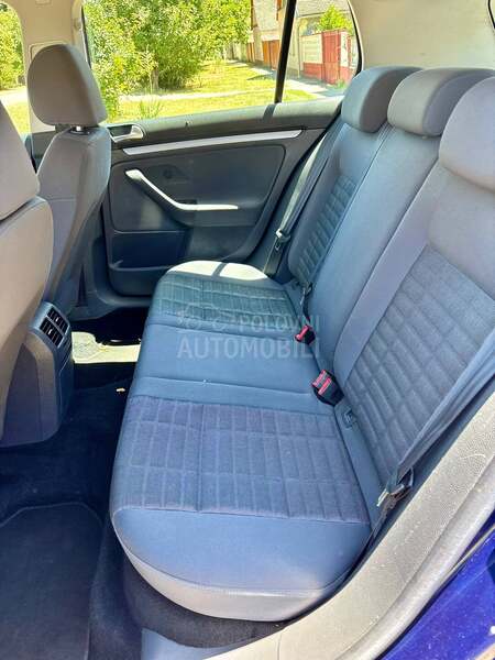 Volkswagen Golf 5 TOUR kuka