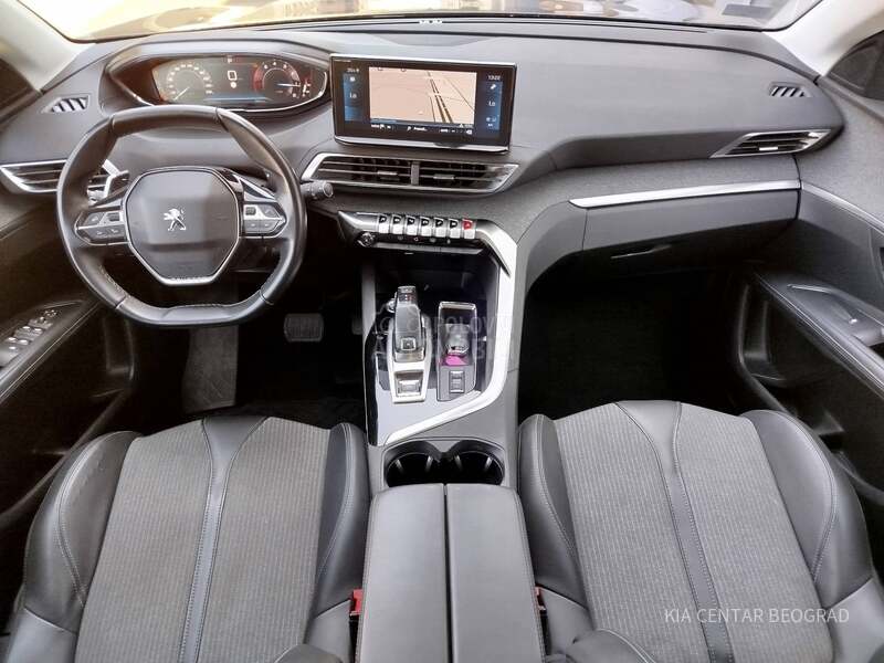 Peugeot 3008 1.2 ALLURE A/T