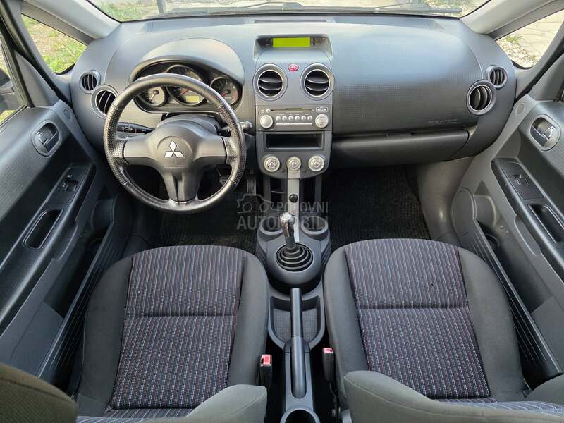 Mitsubishi Colt 1.3 8v