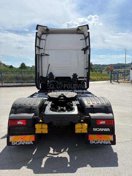 Scania R450