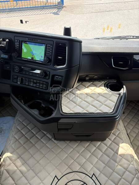 Scania R450