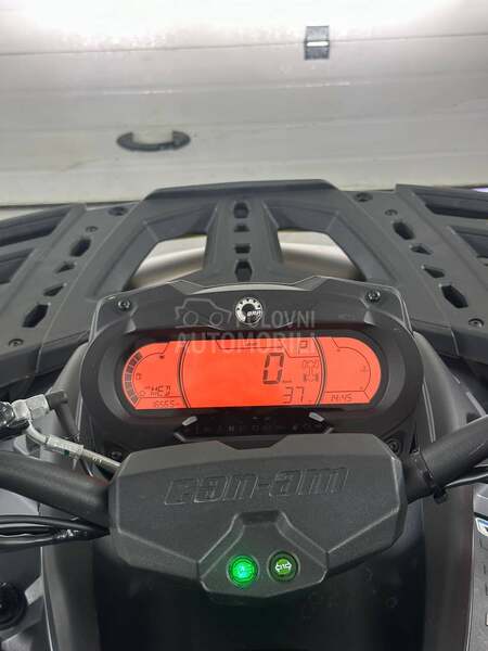 Can-Am OUTLANDER 650 MAX XTp